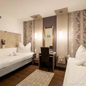 Amadea - Cityhotel Szálloda